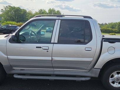 Used 2003 Ford Explorer Sport Trac XLS