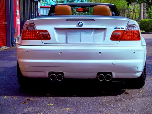 Used 2004 BMW M3 Convertible image 8