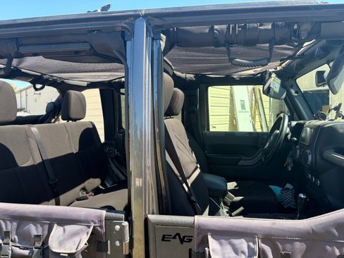 Used 2017 Jeep Wrangler Unlimited Sport w/ Quick Order Package 24S image 12