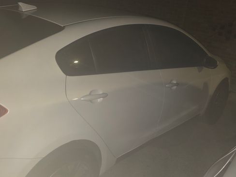 Used 2018 Kia Forte LX w/ LX Popular Package image 11