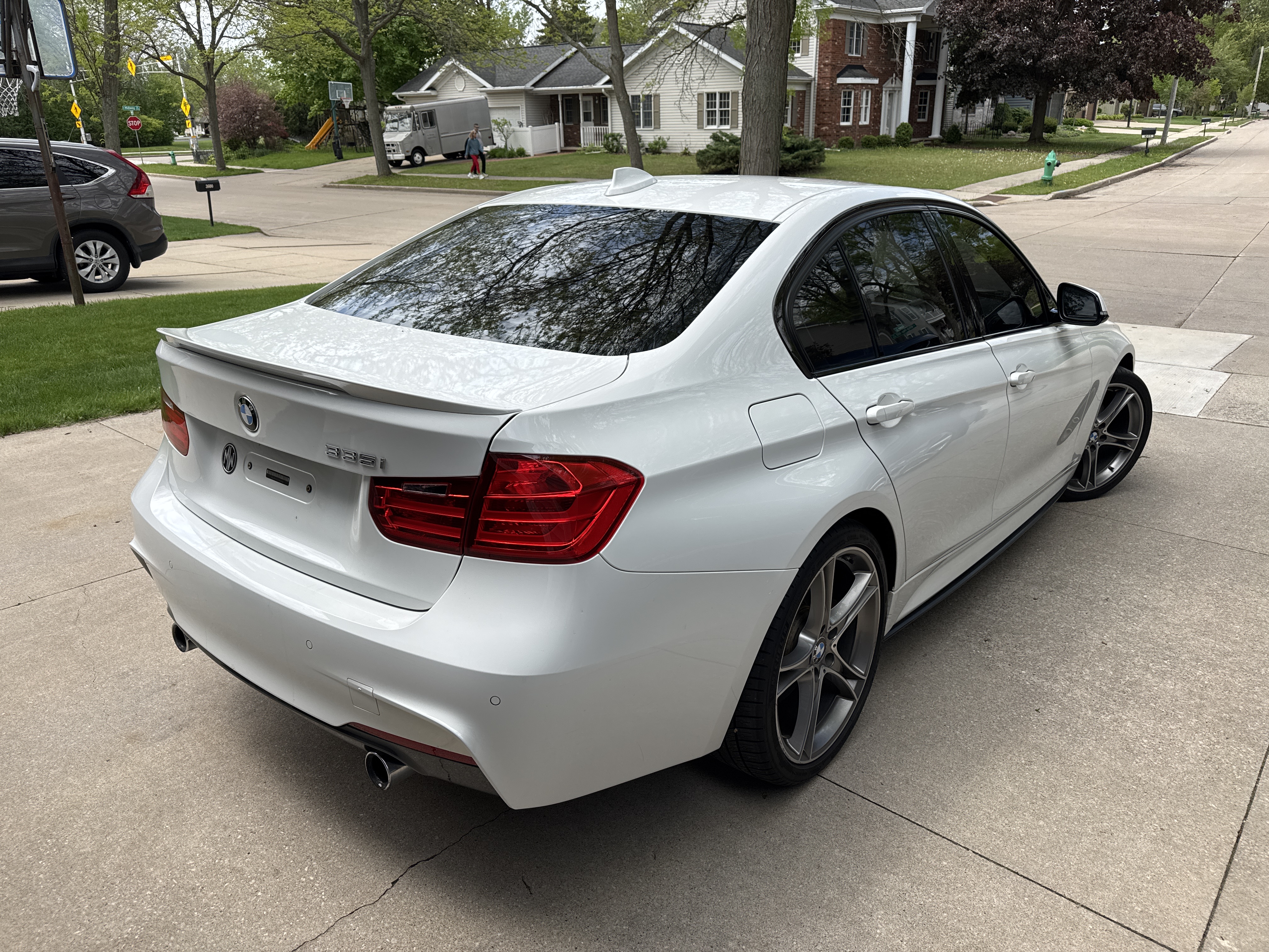 Used 2015 BMW 335i xDrive Sedan AWD/4WD image 12