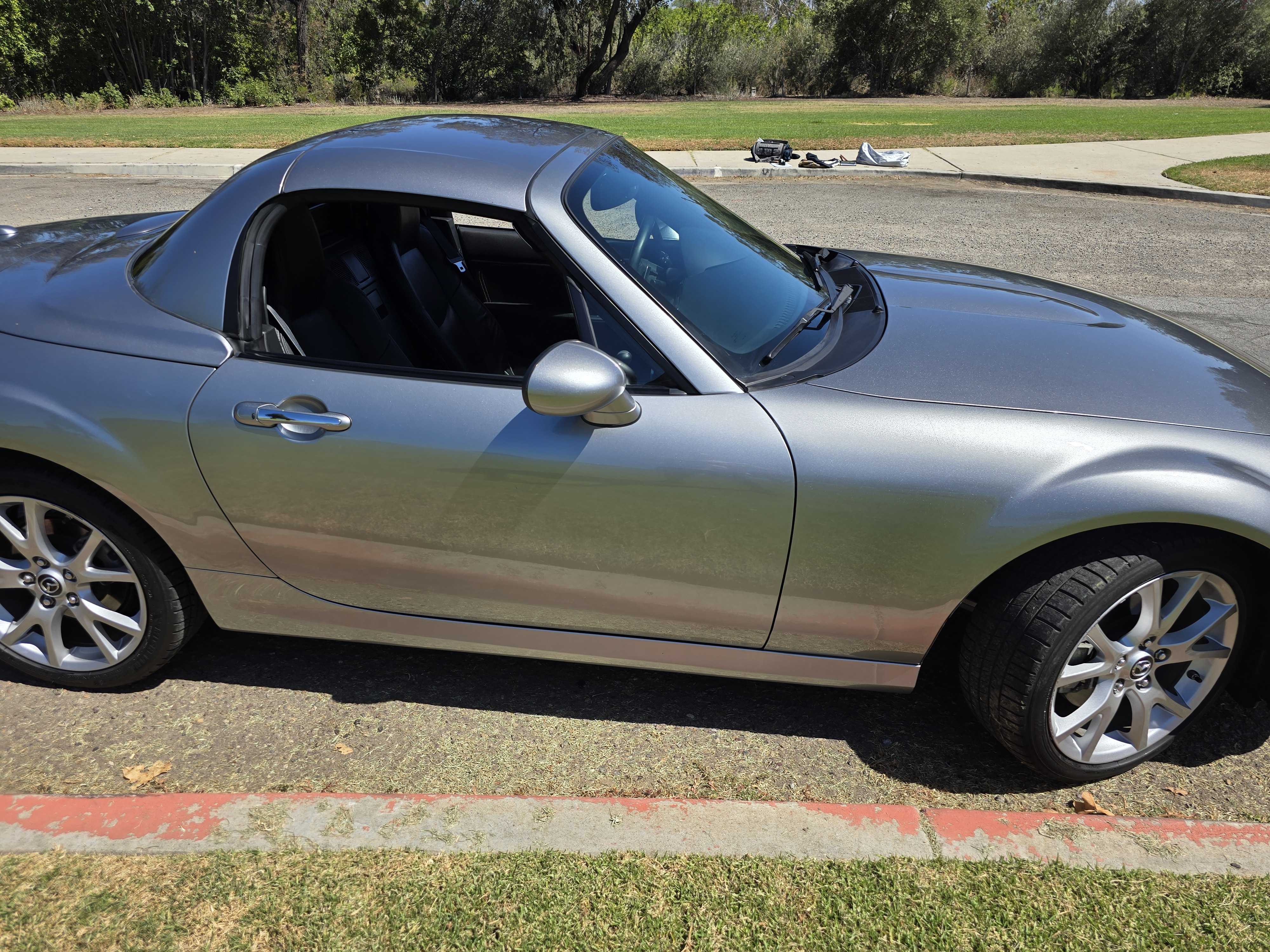 Used 2013 MAZDA MX-5 Miata Grand Touring w/ Premium Pkg RWD image 9