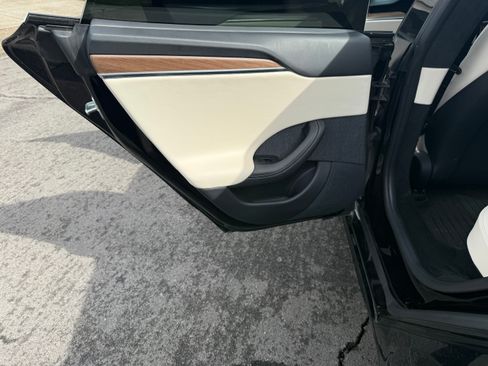 Used 2021 Tesla Model S Long Range image 11