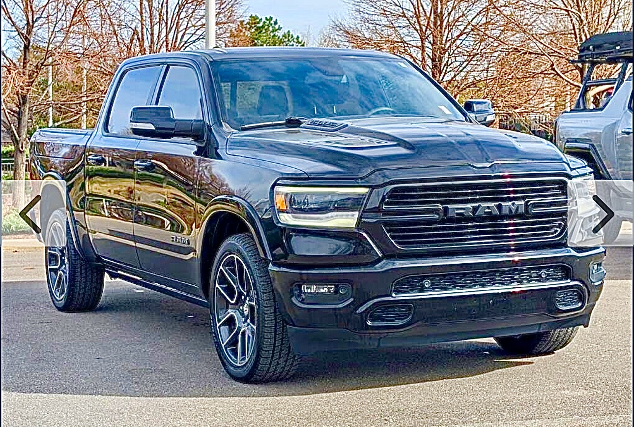 Used 2019 RAM 1500 Laramie AWD/4WD image 10