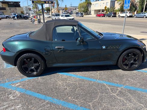 Used 2001 BMW Z3 2.5i image 4
