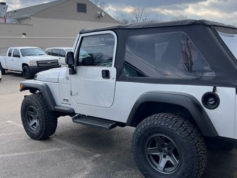 Used 2006 Jeep Wrangler Unlimited AWD/4WD image 8