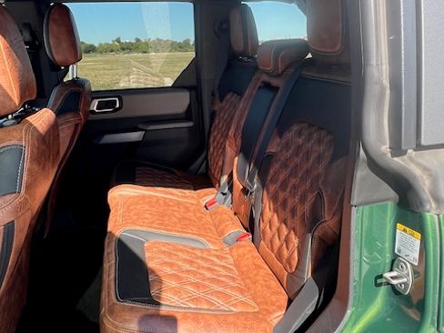 Used 2022 Ford Bronco Wildtrak image 12