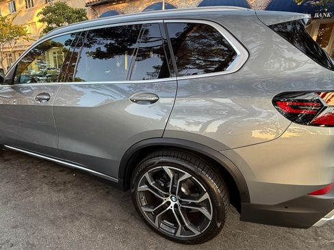 Used 2025 BMW X5 sDrive40i w/ Premium Package RWD image 9