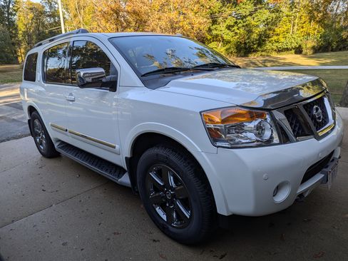 Used 2014 Nissan Armada Platinum w/ Platinum Reserve Package image 1