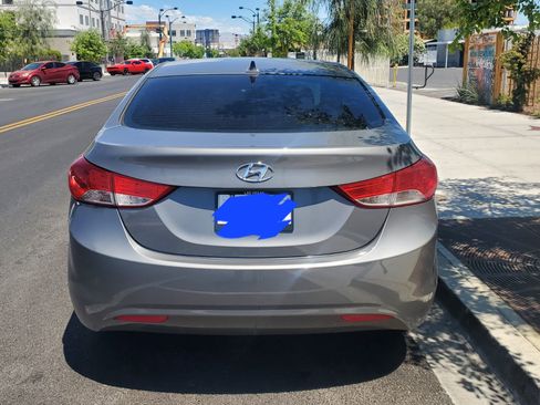 Used 2013 Hyundai Elantra GLS image 4
