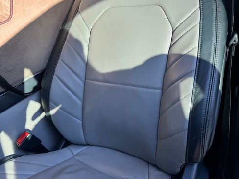 Used 2022 Ford F350 Limited image 12