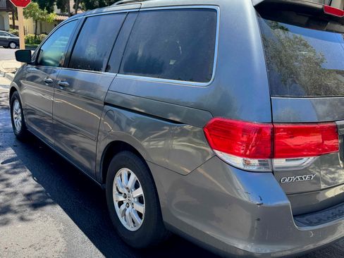 Used 2010 Honda Odyssey EX-L image 4