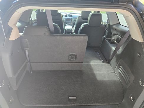 Used 2015 Buick Enclave Leather w/ Trailering Package image 10