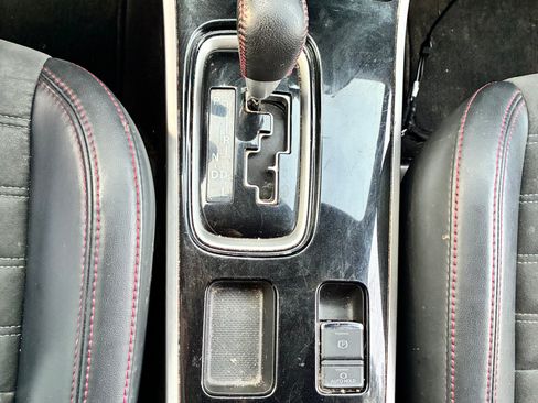 Used 2020 Mitsubishi Outlander LE FWD image 24