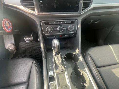 Used 2021 Volkswagen Atlas SE FWD image 8