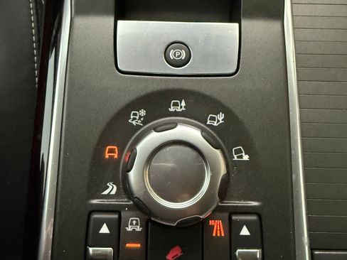 Used 2011 Land Rover Range Rover Sport Supercharged image 13