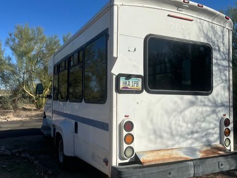 Used 2008 Ford E-350 and Econoline 350 Super Duty image 8