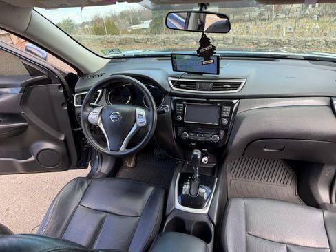 Used 2015 Nissan Rogue SL image 16