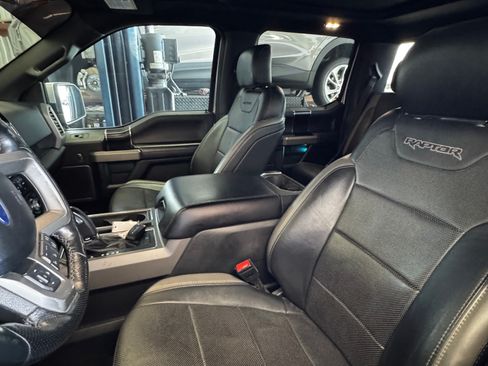 Used 2018 Ford F150 Raptor w/ Equipment Group 802A Luxury AWD/4WD image 11