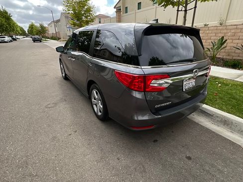Used 2019 Honda Odyssey EX image 4