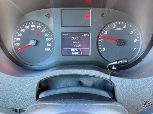 Used 2022 Mercedes-Benz Sprinter 2500 image 14