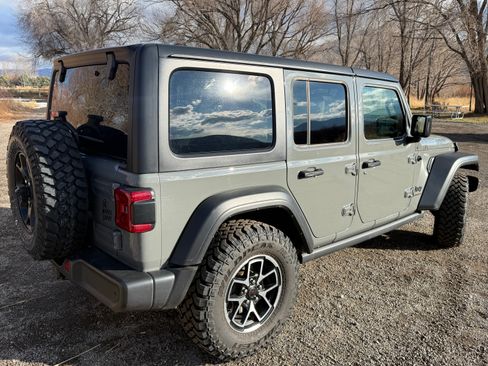 Used 2023 Jeep Wrangler Unlimited Sport image 5