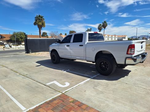 Used 2020 RAM 2500 Tradesman w/ Chrome Appearance Group image 14