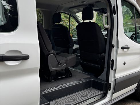 Used 2018 Ford Transit 350 XLT RWD image 16