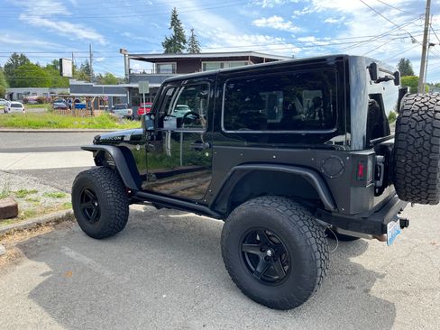 Used 2013 Jeep Wrangler Rubicon w/ PWR Convenience Group AWD/4WD image 6