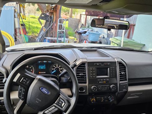 Used 2018 Ford F150 XLT image 1