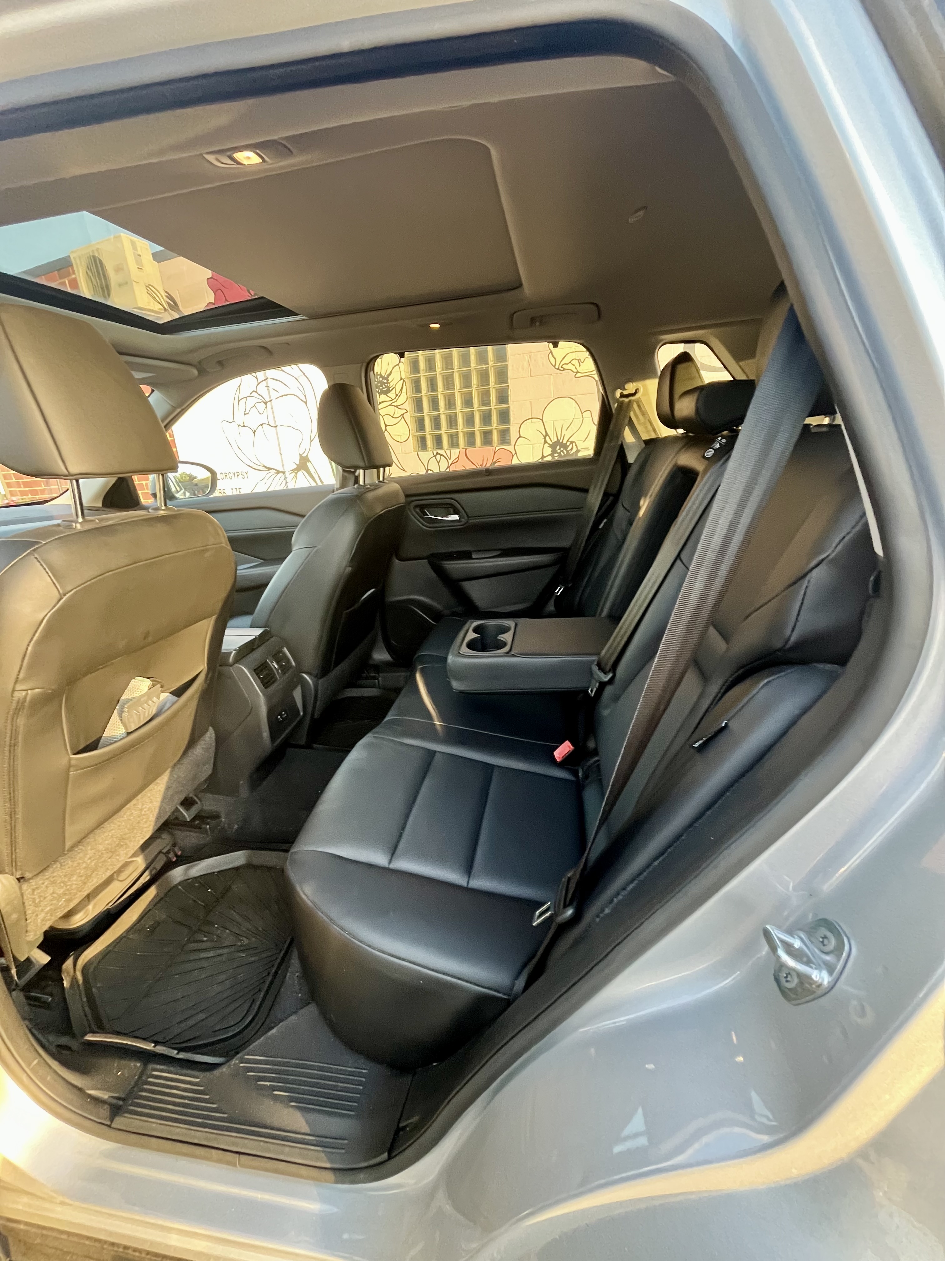 Used 2022 Nissan Rogue SV w/ SV Premium Package AWD/4WD image 13