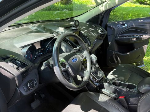 Used 2014 Ford Escape Titanium FWD image 13