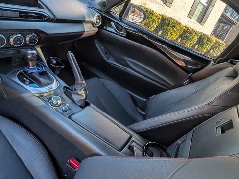 Used 2016 MAZDA MX-5 Miata Grand Touring image 12