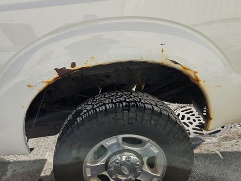 Used 2011 Ford F350 XLT w/ XLT Premium Pkg image 8