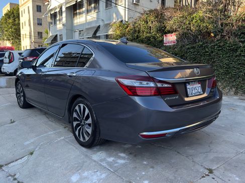 Used 2017 Honda Accord EX-L image 5