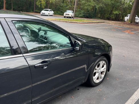 Used 2012 Ford Fusion SE image 10