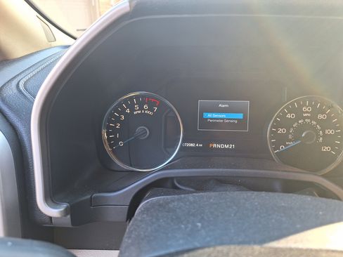 Used 2015 Ford F150 Lariat w/ Equipment Group 502A Luxury image 10