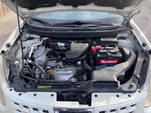 Used 2010 Nissan Rogue S image 6