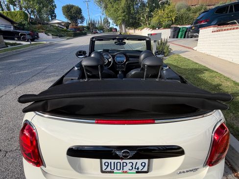 Used 2023 MINI Cooper S image 11