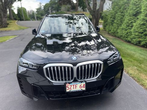 Used 2026 BMW X5 xDrive50e w/ M Sport Package AWD/4WD image 8