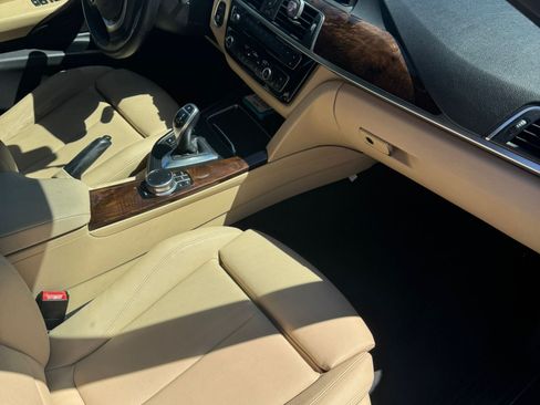 Used 2017 BMW 330i xDrive Sedan image 10