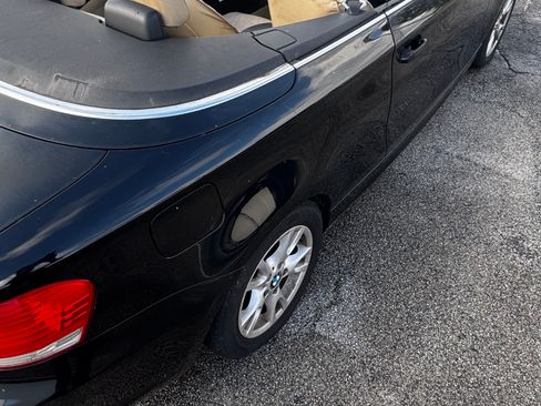Used 2009 BMW 128i Convertible image 5