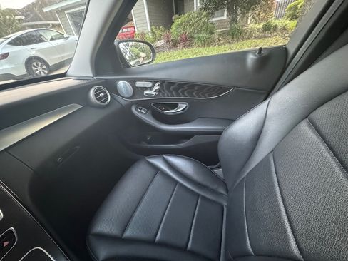 Used 2017 Mercedes-Benz C 300 C 300 4MATIC Sedan 4D image 14