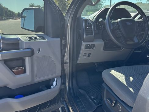 Used 2018 Ford F150 XLT w/ Equipment Group 302A Luxury AWD/4WD image 11