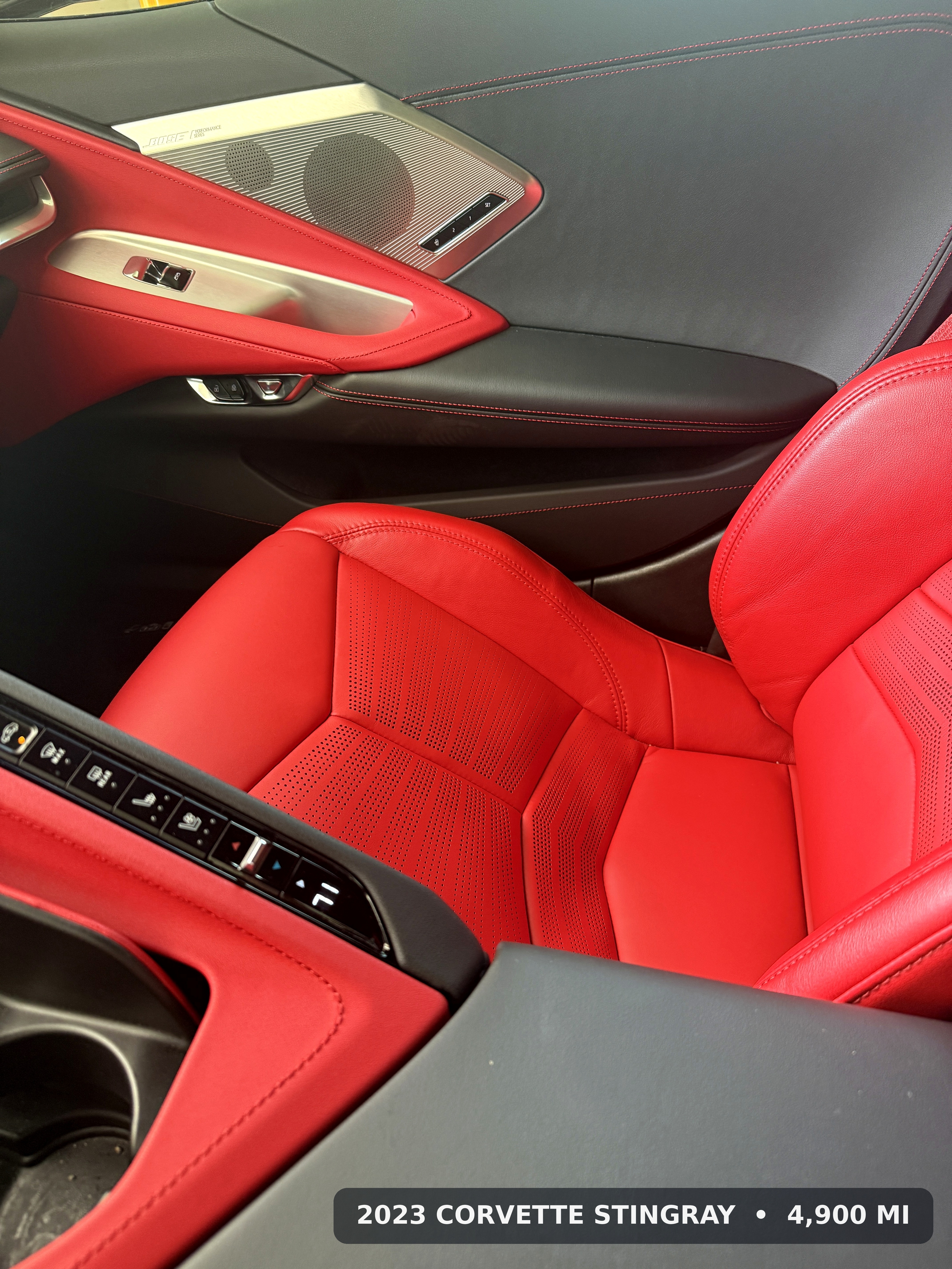 Used 2023 Chevrolet Corvette Stingray Preferred Conv w/ Z51 Performance Package RWD image 1