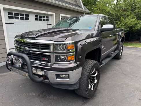 Used 2014 Chevrolet Silverado 1500 LTZ Z71 w/ LTZ Plus Package AWD/4WD image 1