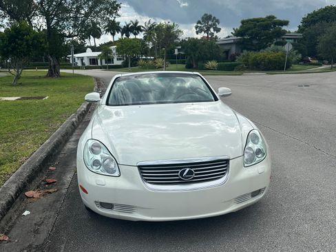Used 2005 Lexus SC 430 Convertible RWD image 5
