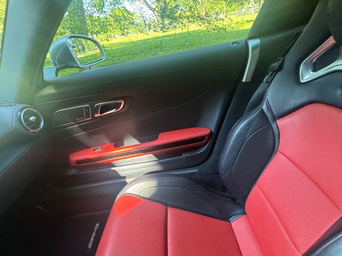 Used 2018 Mercedes-Benz AMG GT Roadster image 16