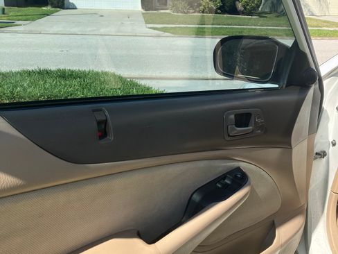 Used 2005 Honda Civic LX image 11