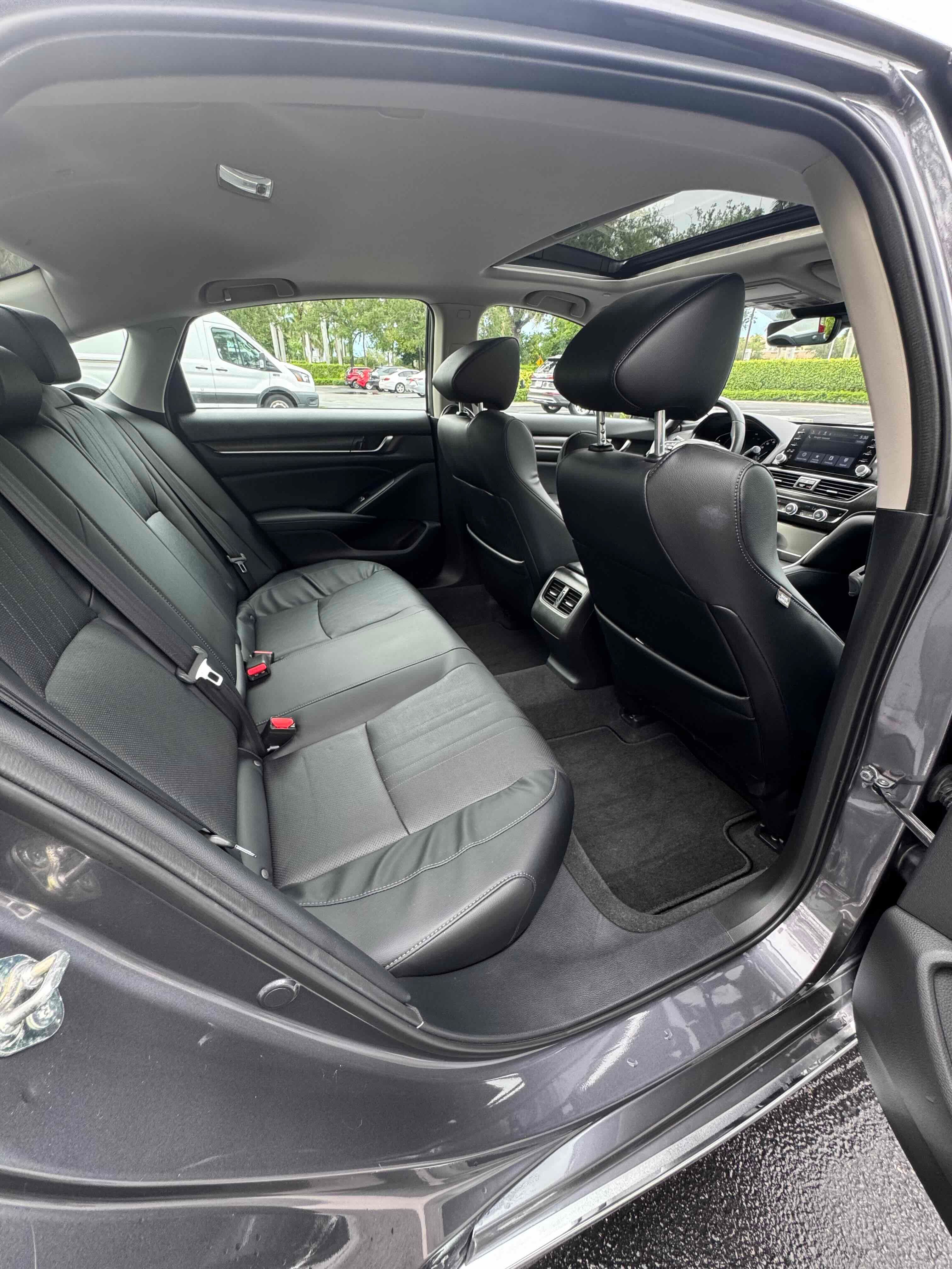 Used 2018 Honda Accord EX-L image 16